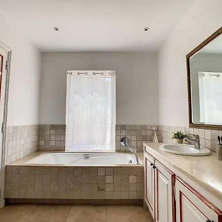 Hébergement de vacances Secluded In Agia Triada With Private Pool *