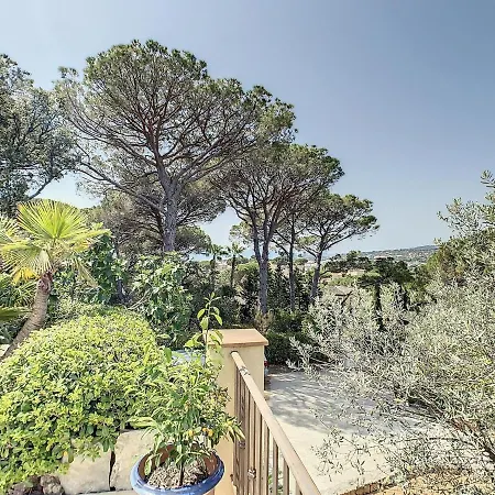 펜션 Secluded In Agia Triada With Private Pool *